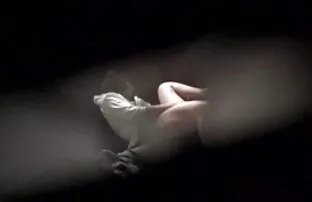 XXX दो मुक्त बहनों के साथ होम झामझू समूह सेक्स