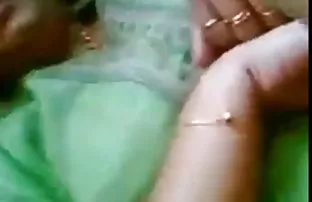 XXX लड़की अपने प्यारे पति से बहुत सारे शुक्राणु लेती है