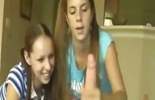 XXX सुबह के वर्षों में एक आदमी जेट संभोग भव्य श्यामला के लिए लाया