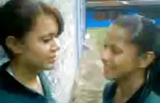 XXX एक मुंडा पन्नी में पेशी ट्रेनर ओझरहिल युवा फाइटोन