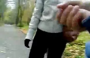 XXX खेल मालिश करने वाला जानता है कि उसे अपने पैरों पर कैसे रखा जाना चाहिए