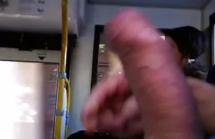 XXX बड़े निपल्स के साथ श्यामला अपने प्रेमी को गधा देता है