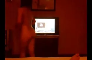 XXX एक नकली होटल के मालिक ने सुंदर पर्यटकों के साथ एक समूह सेक्स की व्यवस्था की