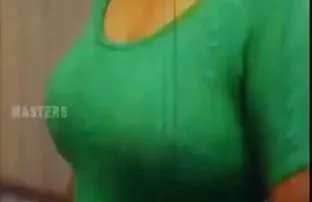 XXX एक टैटू वाले अजनबी के साथ झामझू - दो गर्लफ्रेंड के लिए आदर्श