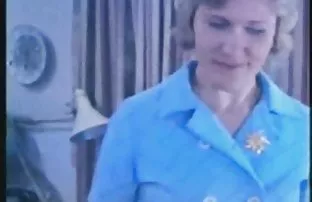 XXX एक उपहार के रूप में सही गुदा के साथ फूहड़
