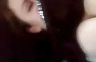 XXX 19 साल की मासूम ने क्लाइंट से उसे मसाज देने के लिए कहा