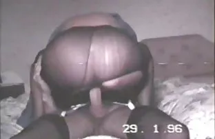 XXX काले स्टॉकिंग्स में पतला रेडहेड में डबल प्रवेश