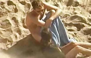 XXX मॉम ने अपनी बेटी को एक प्रेमी के साथ साझा किया