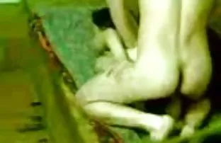 XXX घर के मालिक ने दिलेर लड़की को उसके साथ माफ़ी मांगने के लिए मजबूर कर दिया