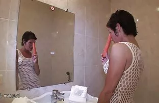 XXX पहले कोमल कुन्निलिंगस, और फिर एक कठिन कमबख्त