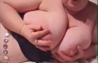 XXX शरीर पर टैटू वाले लड़के ने गोरा की गांड को डिजाइन किया और अपने लंबे डिक में डाल दिया