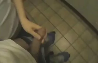 XXX रूसी सचिव बॉस को एक गहरा blowjob देता है और शुक्राणु निगलता है