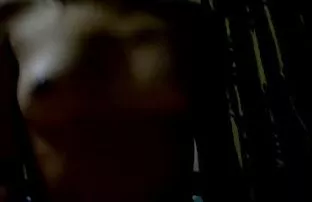 XXX पति अपने प्रेमी के साथ अपनी पत्नी को चोदने में भाग लेता है