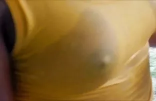 XXX मालकिन आदमी के पास आई और उसे यौन संबंध बनाया